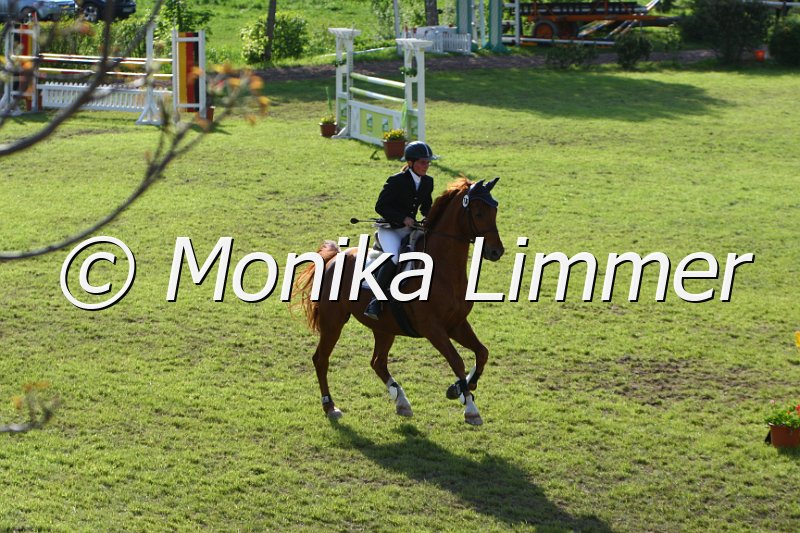 005M5766_Granciano_M Springen.JPG